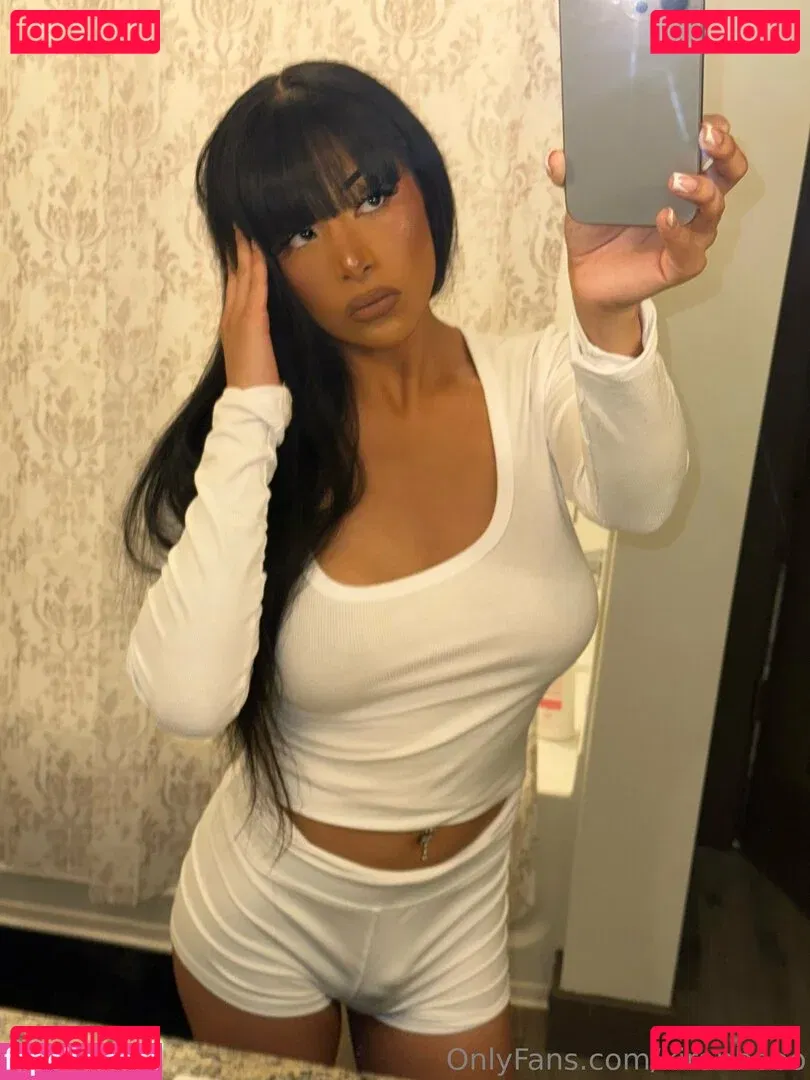 kiranbooo Onlyfans Photo Gallery 