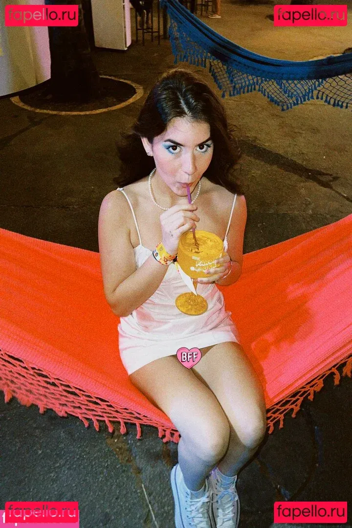 Sofia Santino Onlyfans Photo Gallery 