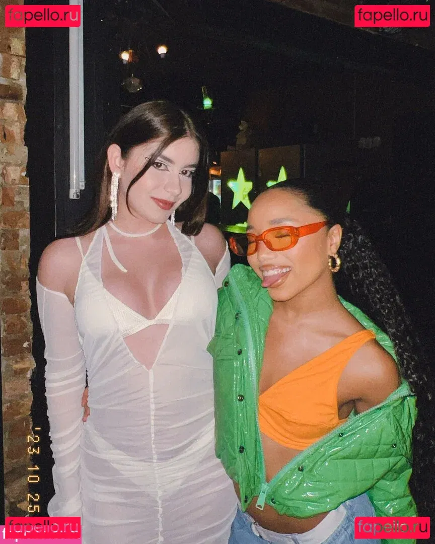 Sofia Santino Onlyfans Photo Gallery 