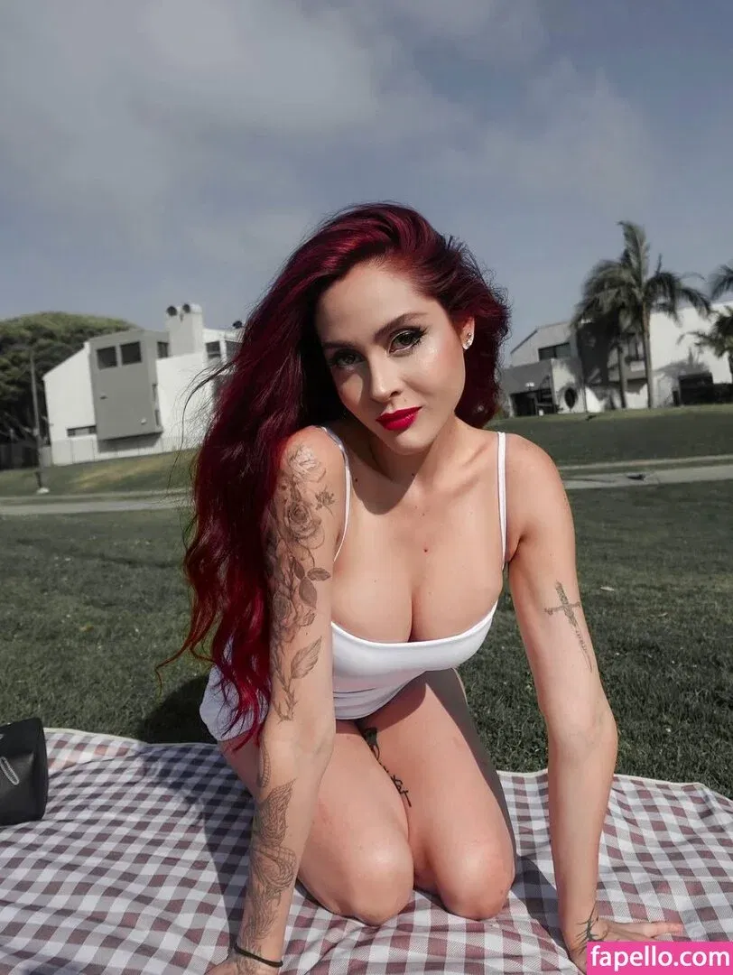 Maren Altman Onlyfans Photo Gallery 