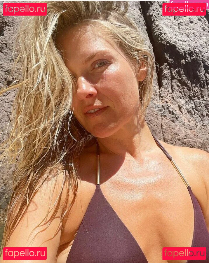 Ali Larter Onlyfans Photo Gallery 