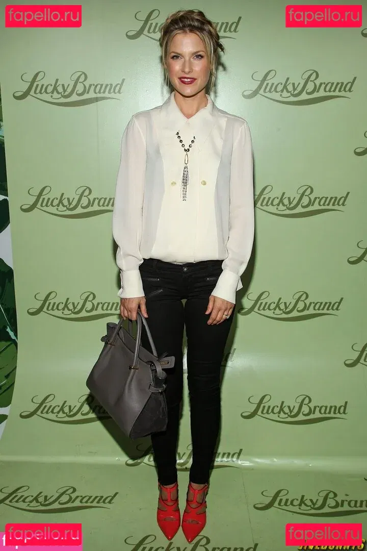 Ali Larter Onlyfans Photo Gallery 