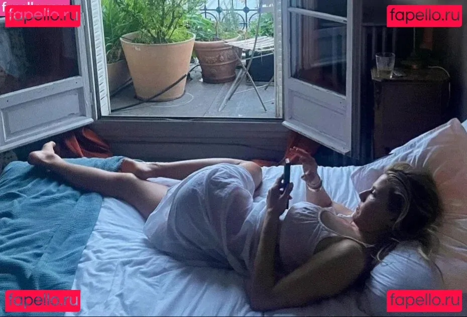 Ali Larter Onlyfans Photo Gallery 