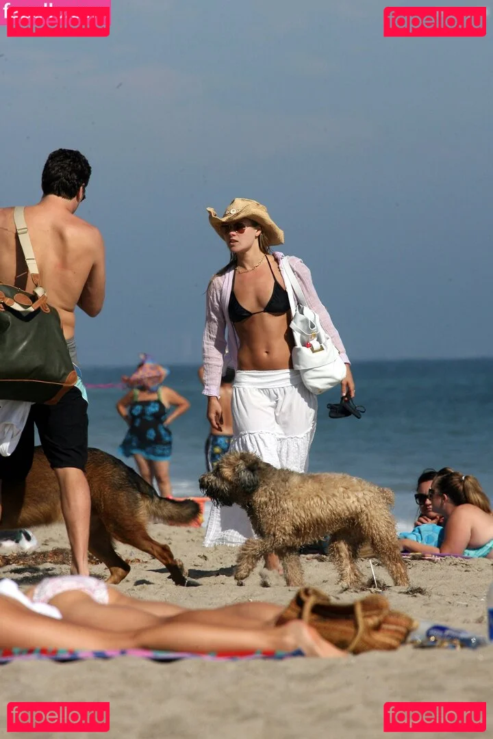 Ali Larter Onlyfans Photo Gallery 