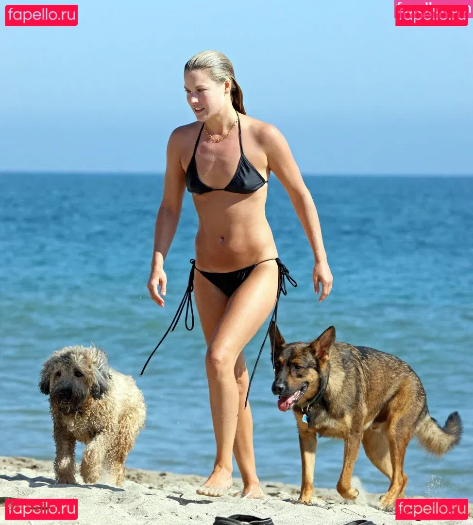 Ali Larter Onlyfans Photo Gallery 