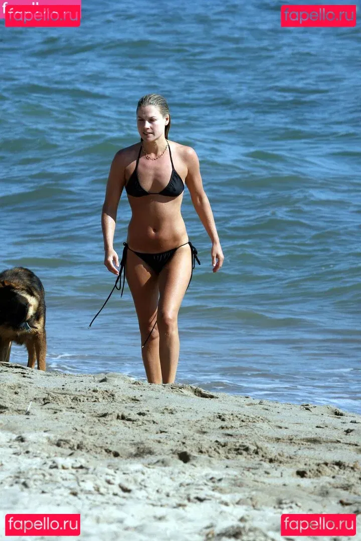 Ali Larter Onlyfans Photo Gallery 