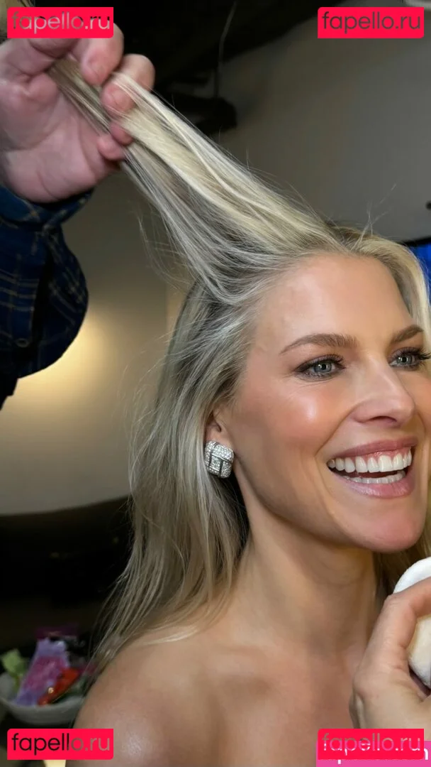 Ali Larter Onlyfans Photo Gallery 