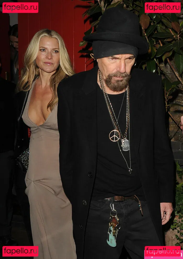 Ali Larter Onlyfans Photo Gallery 