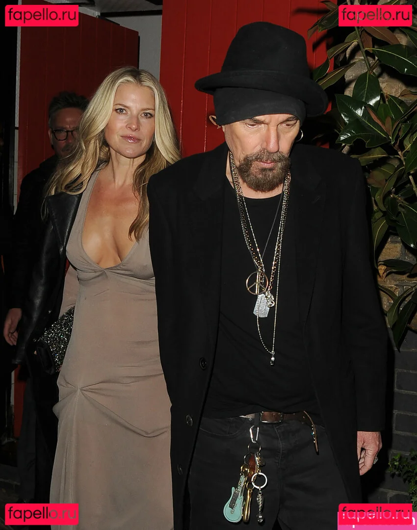 Ali Larter Onlyfans Photo Gallery 