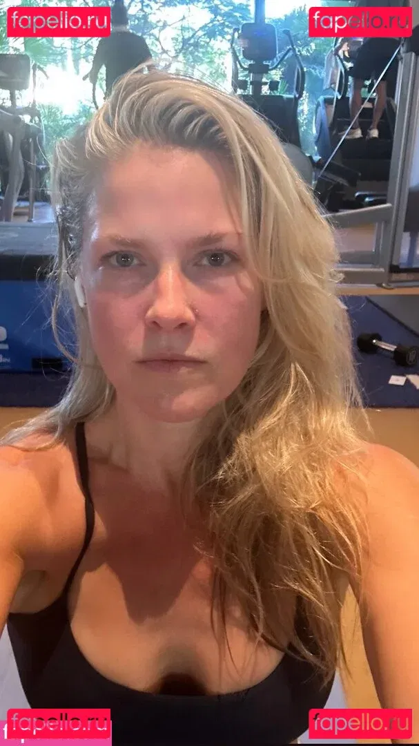Ali Larter Onlyfans Photo Gallery 