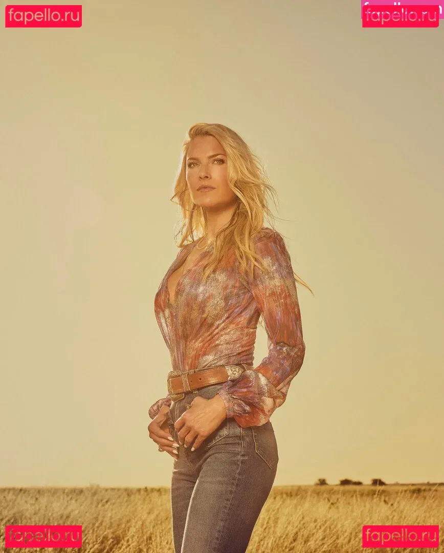 Ali Larter Onlyfans Photo Gallery 