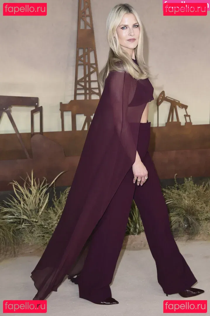 Ali Larter Onlyfans Photo Gallery 