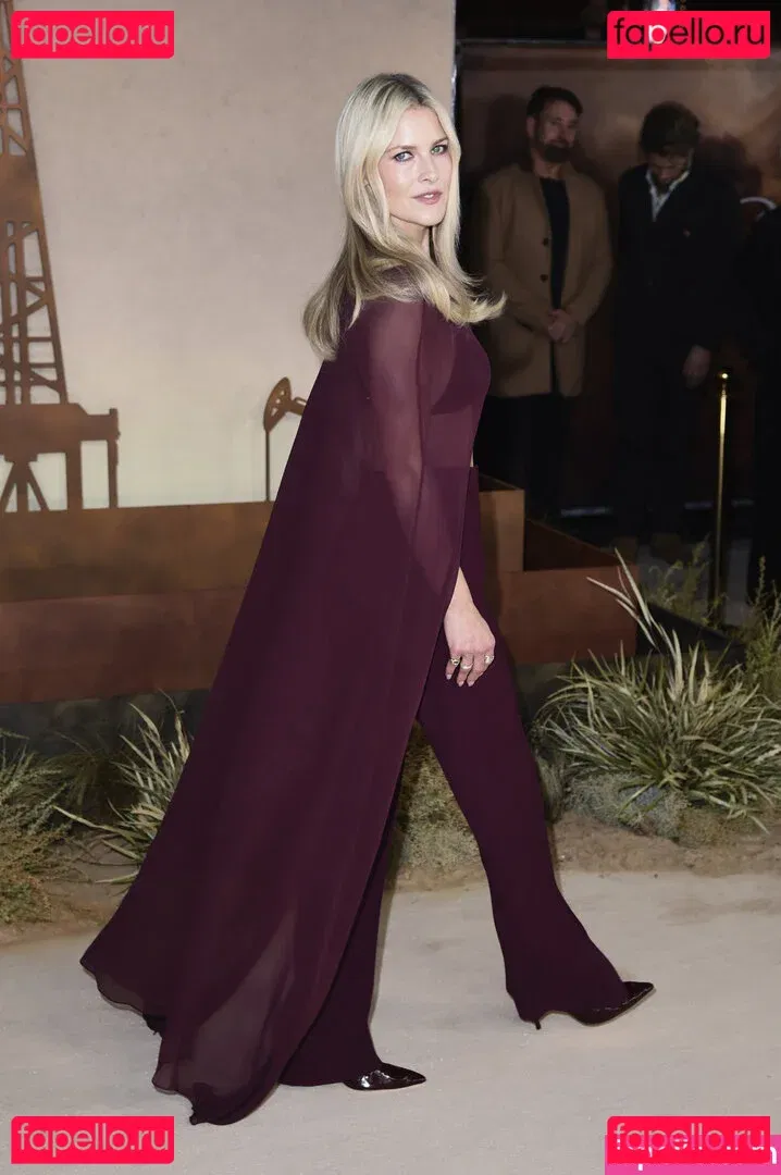 Ali Larter Onlyfans Photo Gallery 