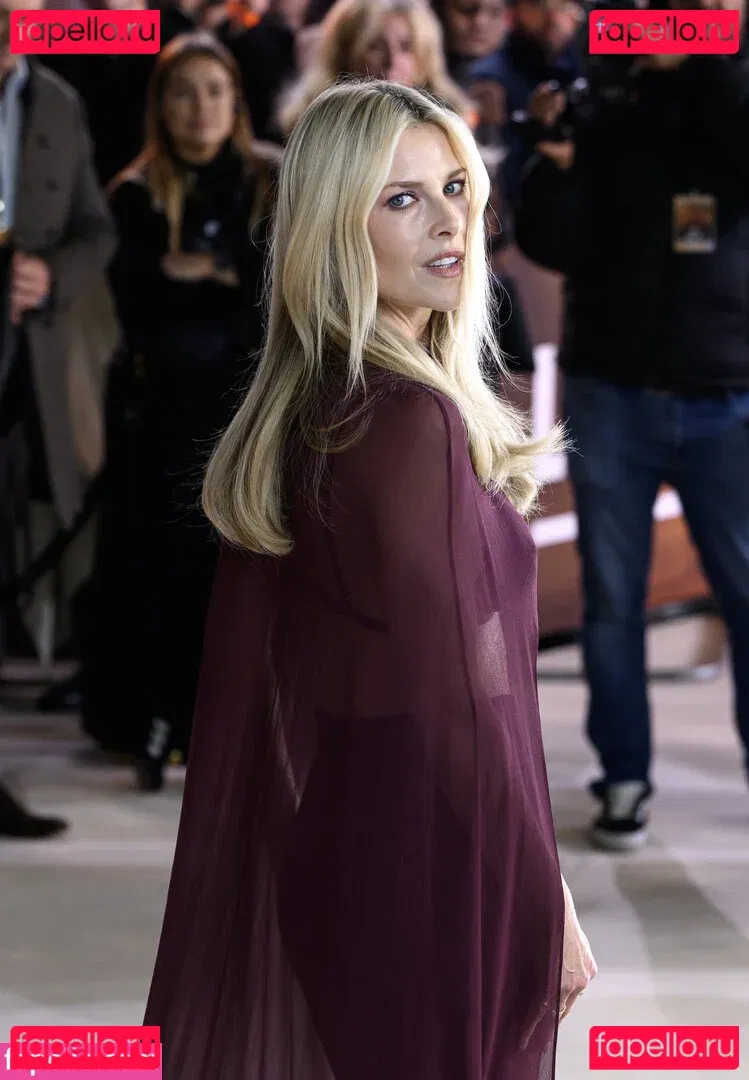 Ali Larter Onlyfans Photo Gallery 