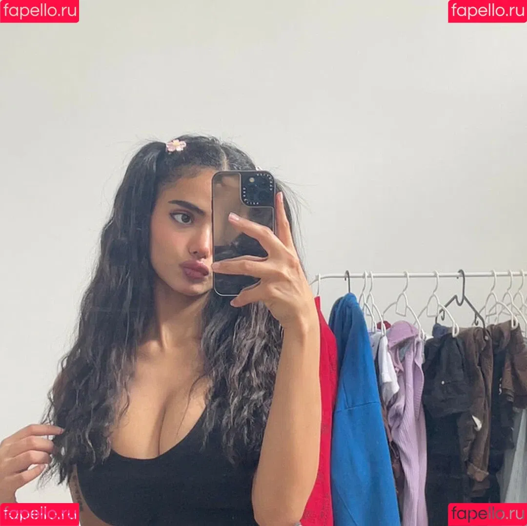 marvnaa Onlyfans Photo Gallery 