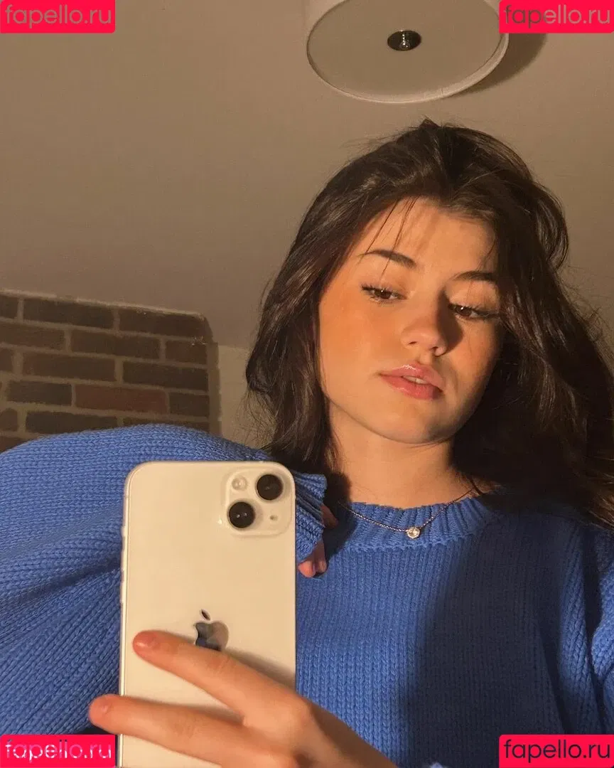 ava.rxsee Onlyfans Photo Gallery 