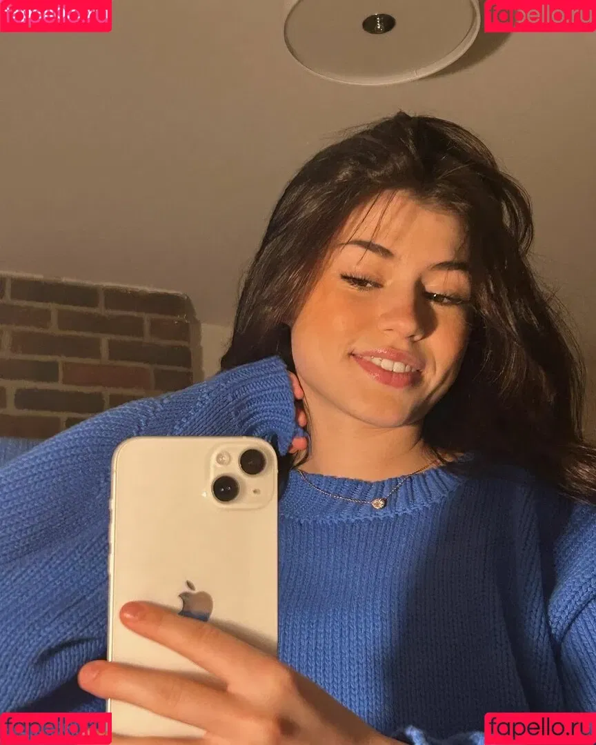 ava.rxsee Onlyfans Photo Gallery 