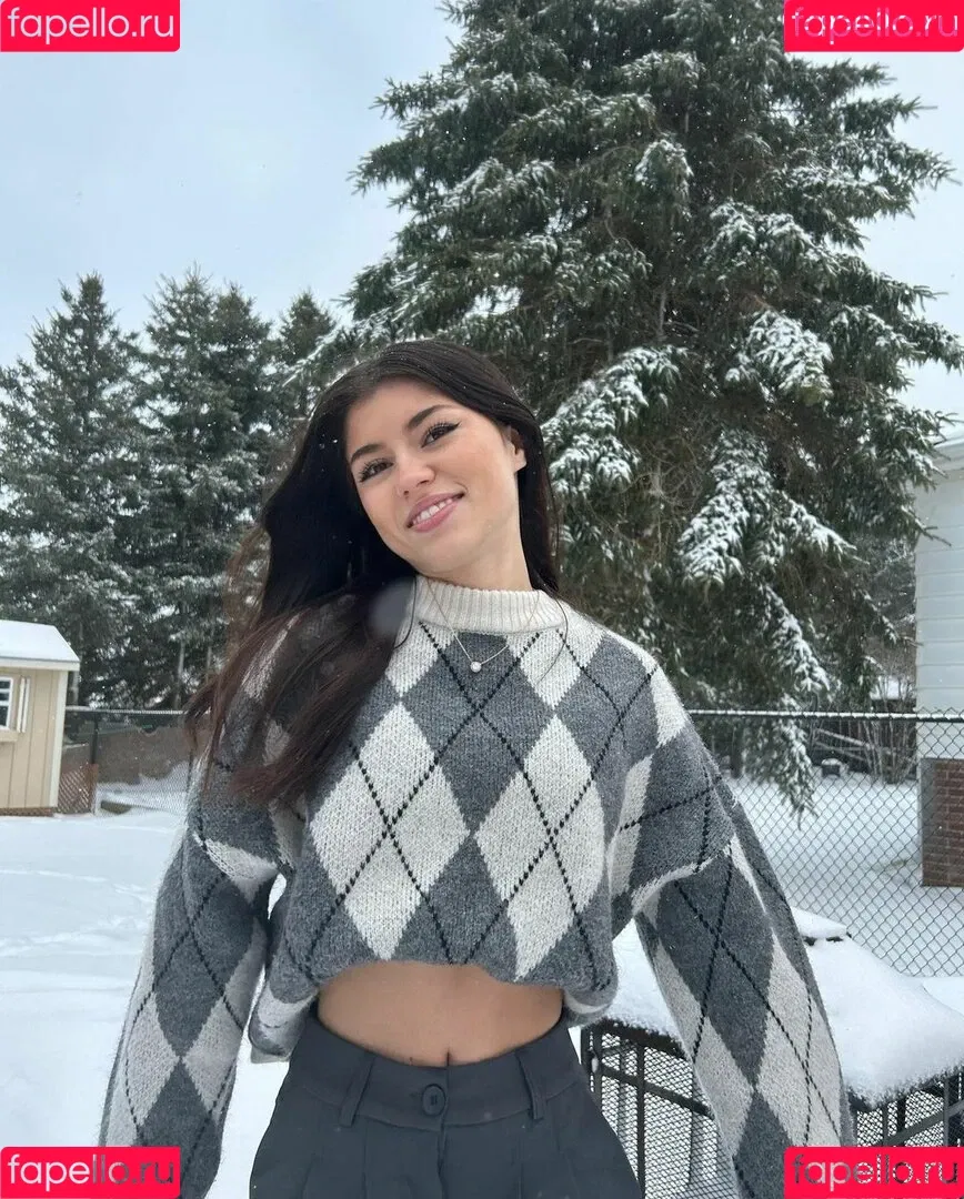 ava.rxsee Onlyfans Photo Gallery 