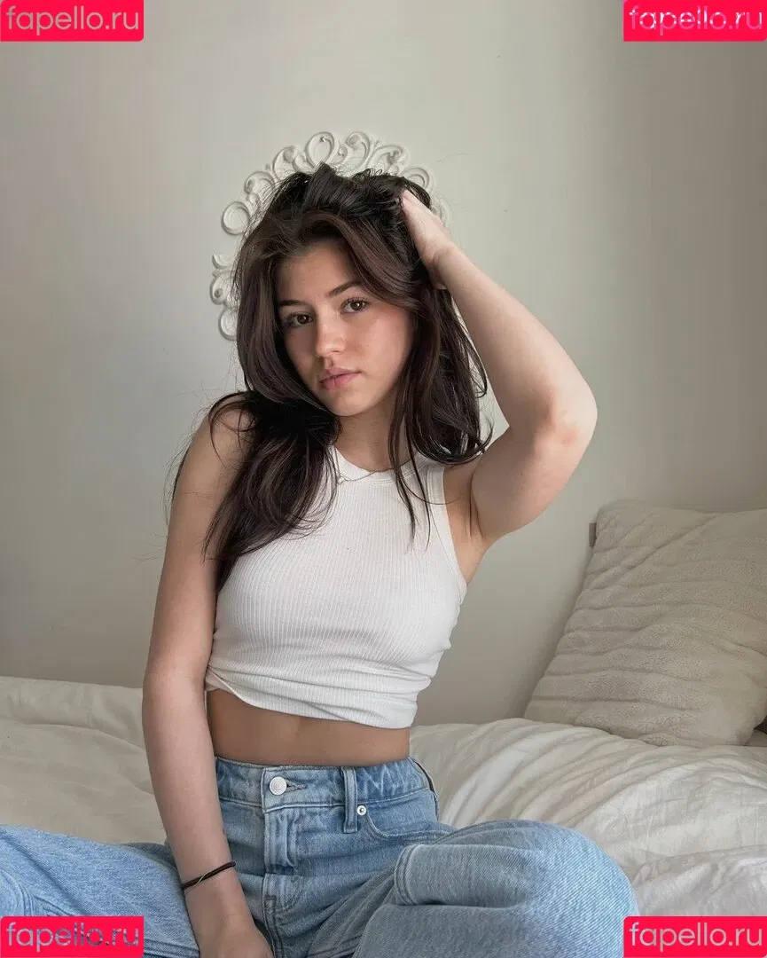 ava.rxsee Onlyfans Photo Gallery 