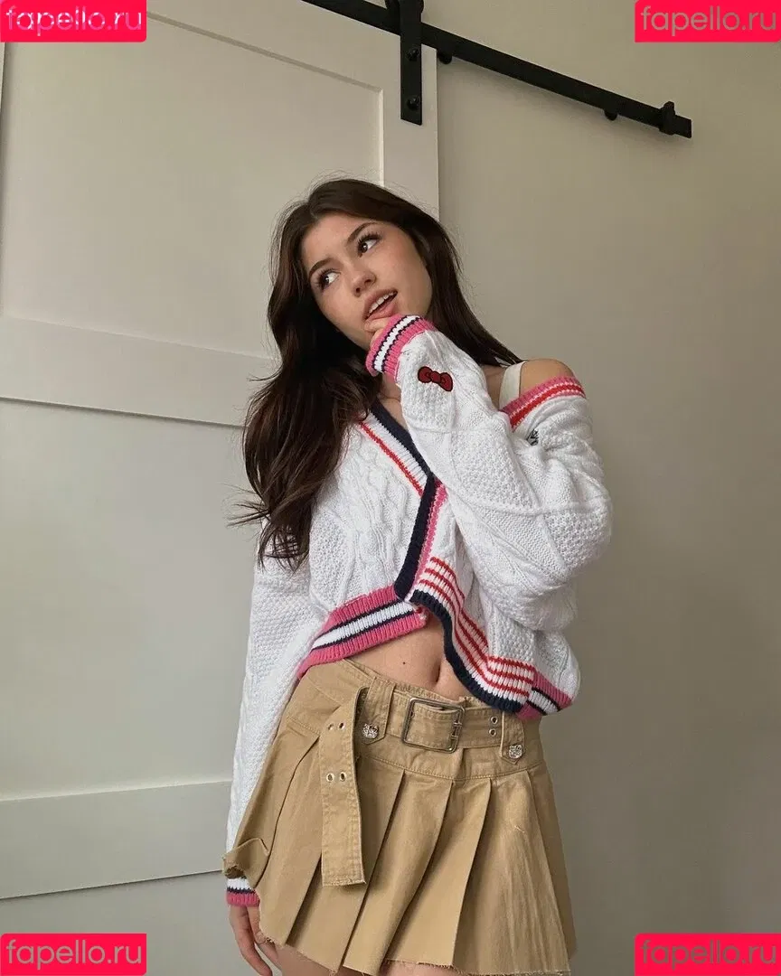 ava.rxsee Onlyfans Photo Gallery 