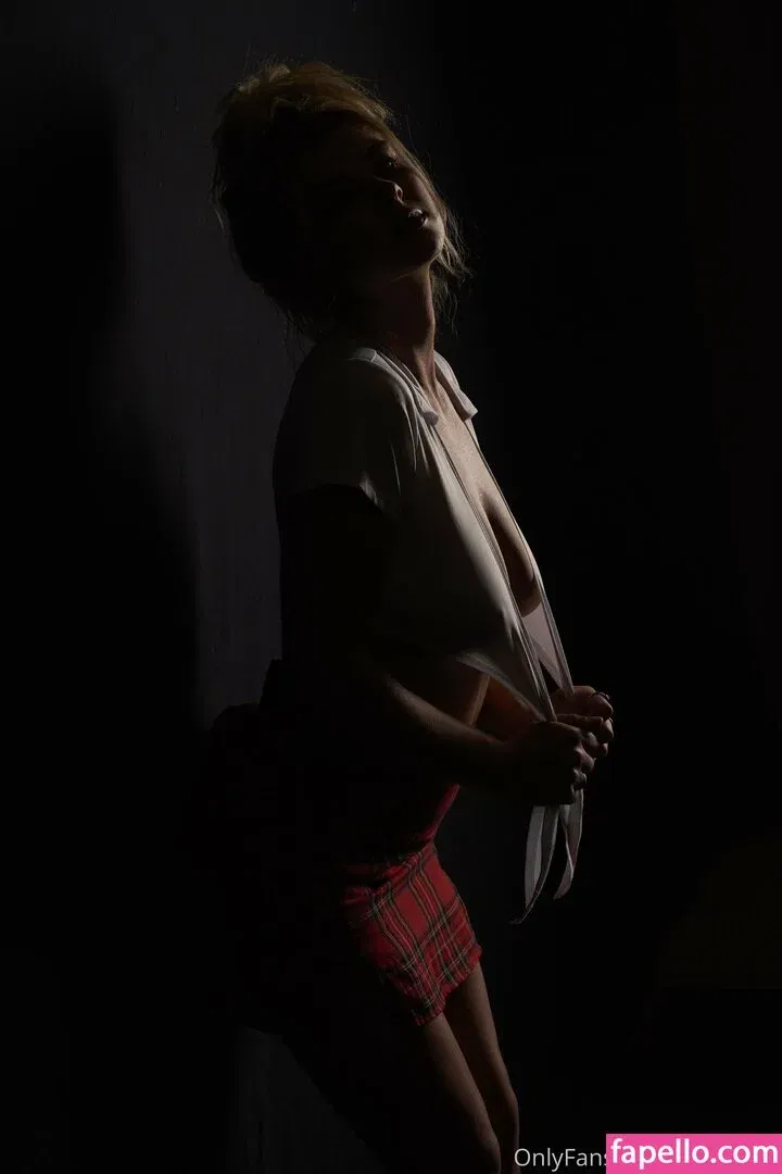 ava.rxsee Onlyfans Photo Gallery 