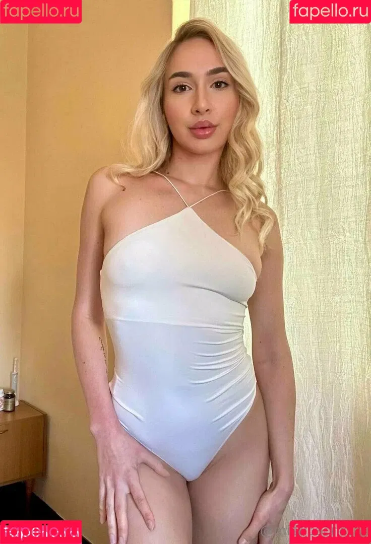misticacristal Onlyfans Photo Gallery 