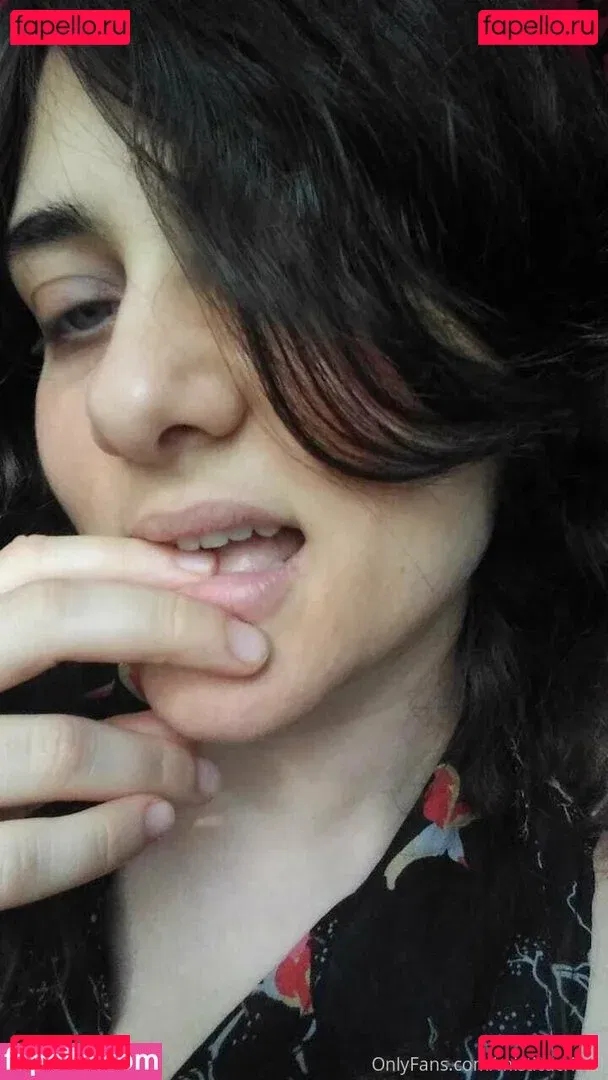 misticacristal Onlyfans Photo Gallery 