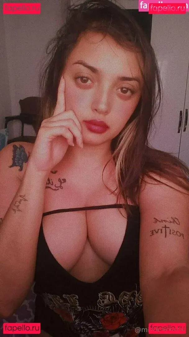 misticacristal Onlyfans Photo Gallery 