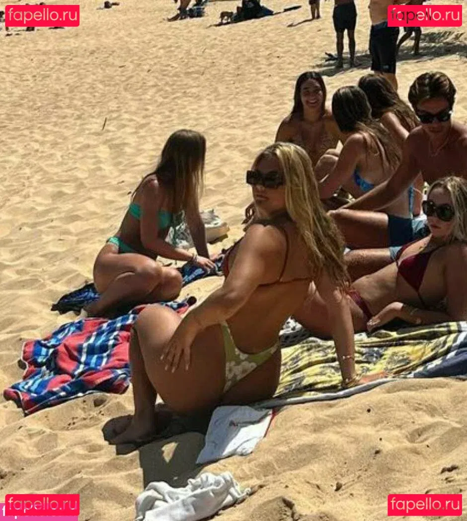 Kirra Sullivan Onlyfans Photo Gallery 