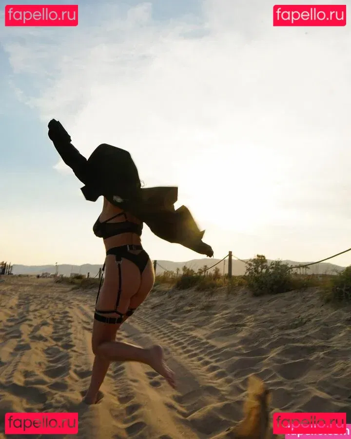 Margo Dumas Onlyfans Photo Gallery 