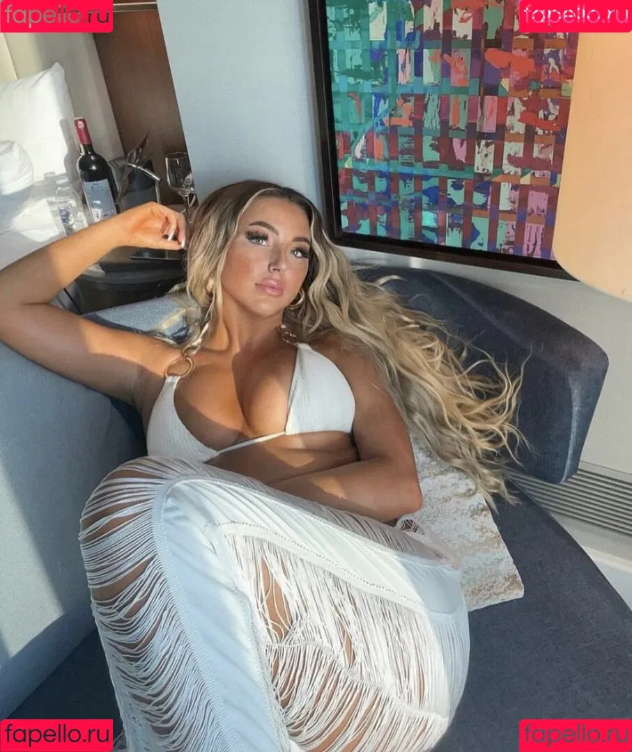 Beth Amelia Onlyfans Photo Gallery 