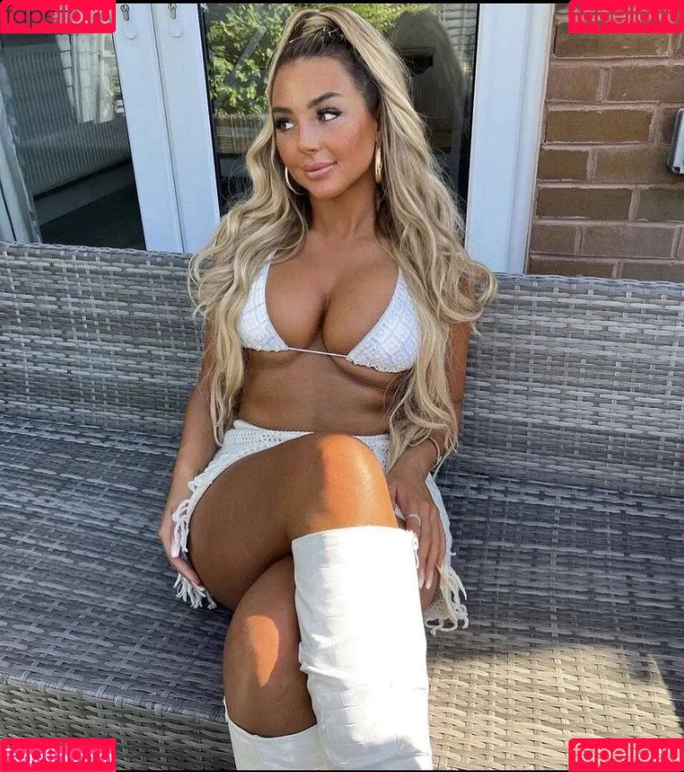 Beth Amelia Onlyfans Photo Gallery 
