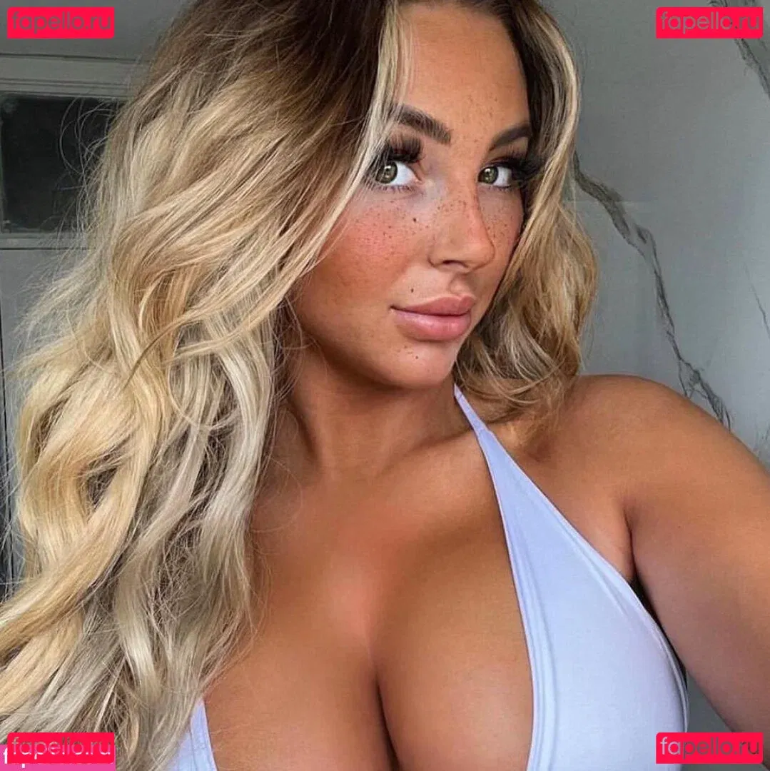 Beth Amelia Onlyfans Photo Gallery 
