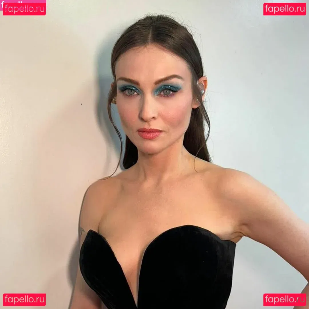 Sophie Ellis-Bextor Onlyfans Photo Gallery 