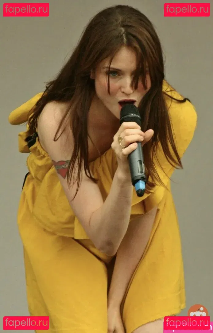 Sophie Ellis-Bextor Onlyfans Photo Gallery 