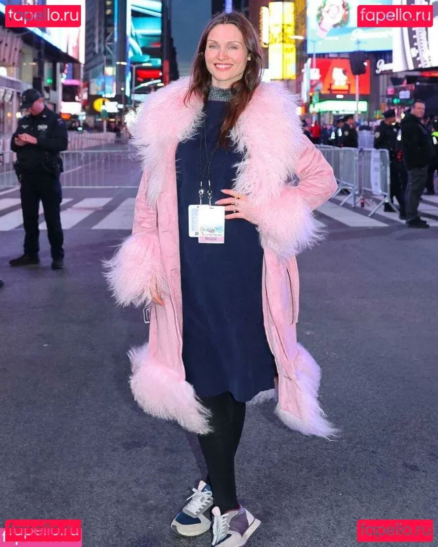 Sophie Ellis-Bextor Onlyfans Photo Gallery 