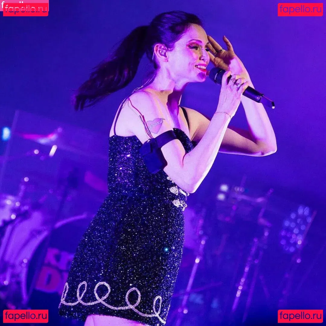 Sophie Ellis-Bextor Onlyfans Photo Gallery 