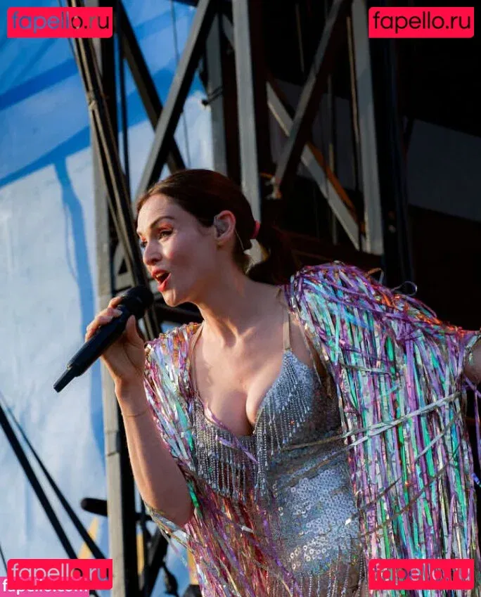 Sophie Ellis-Bextor Onlyfans Photo Gallery 