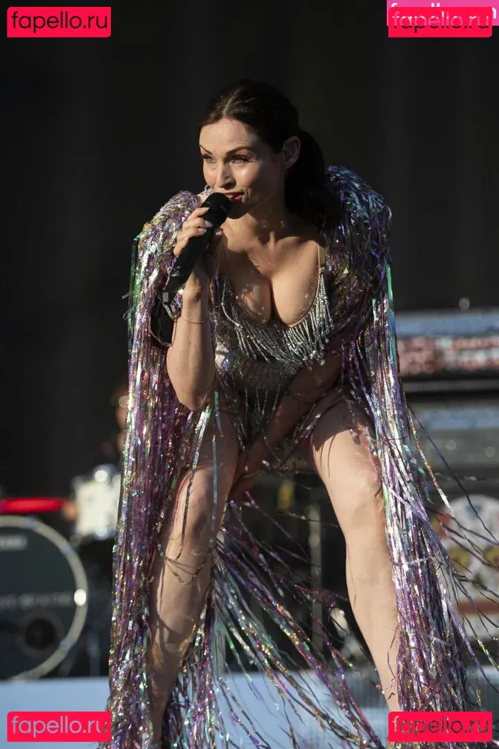 Sophie Ellis-Bextor Onlyfans Photo Gallery 