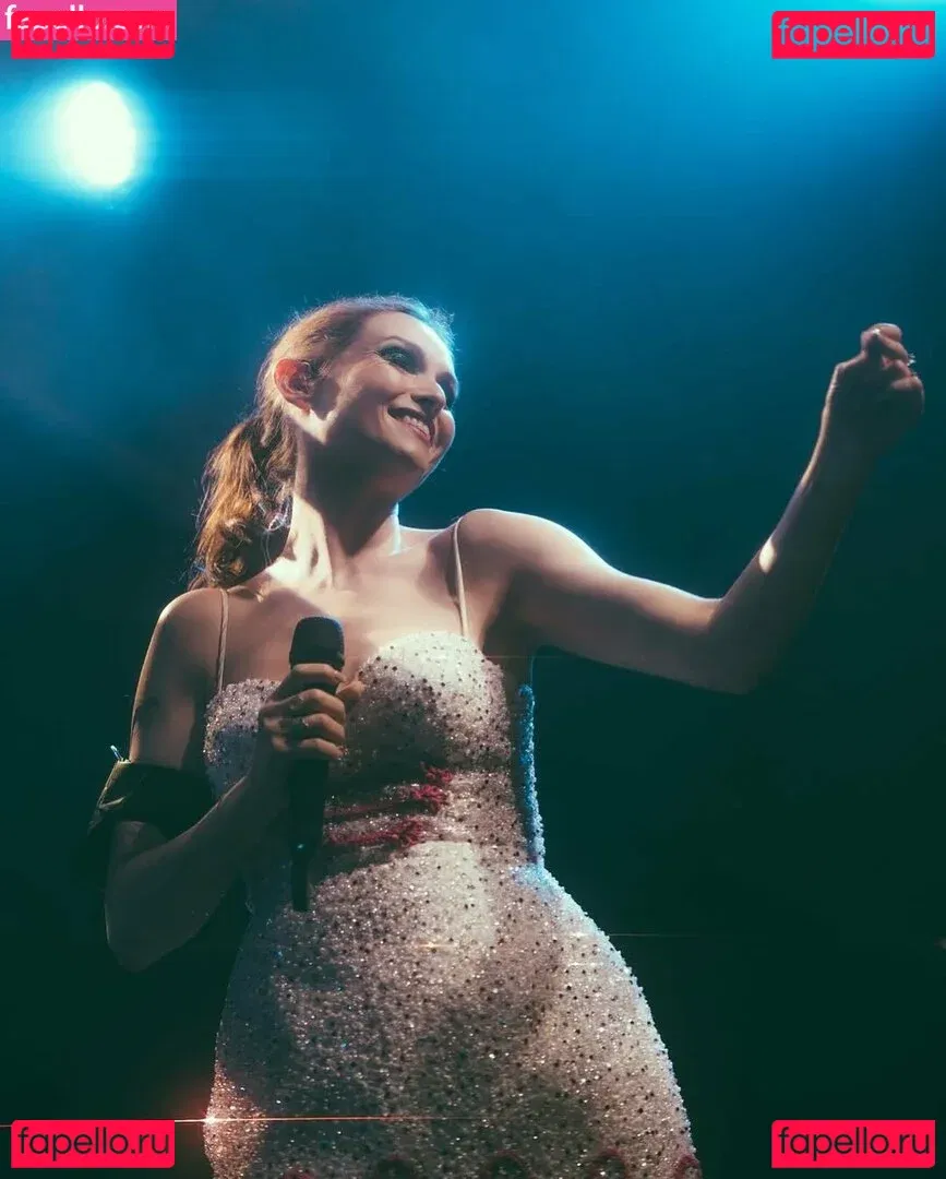 Sophie Ellis-Bextor Onlyfans Photo Gallery 