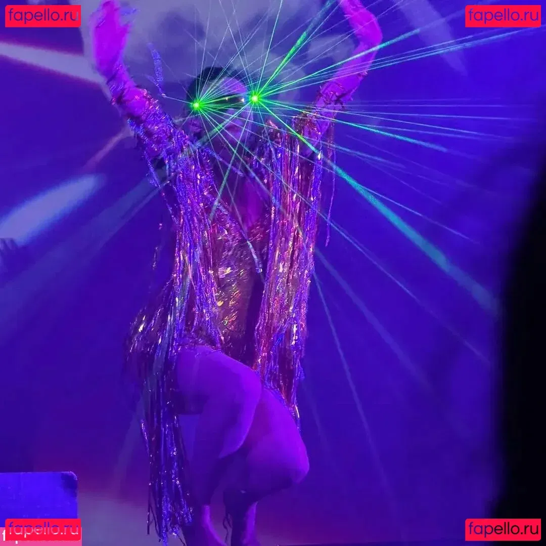 Sophie Ellis-Bextor Onlyfans Photo Gallery 