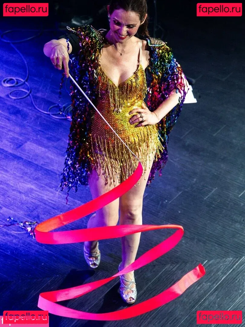 Sophie Ellis-Bextor Onlyfans Photo Gallery 