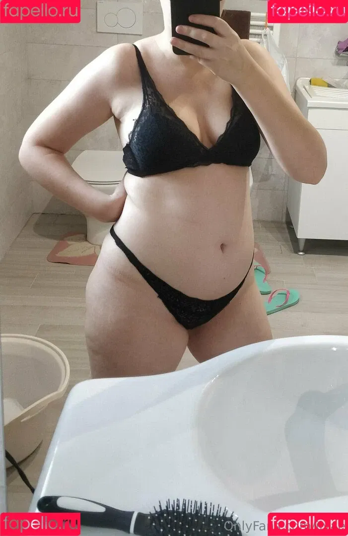 ilyae Onlyfans Photo Gallery 