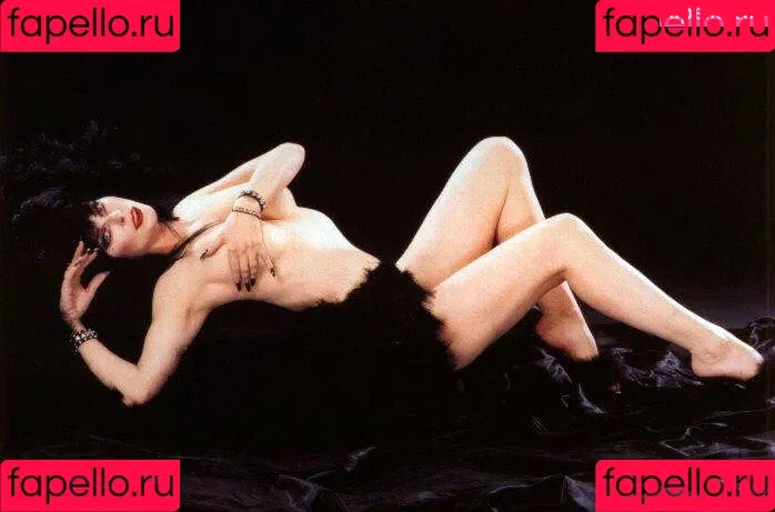 Cassandra Peterson Onlyfans Photo Gallery 