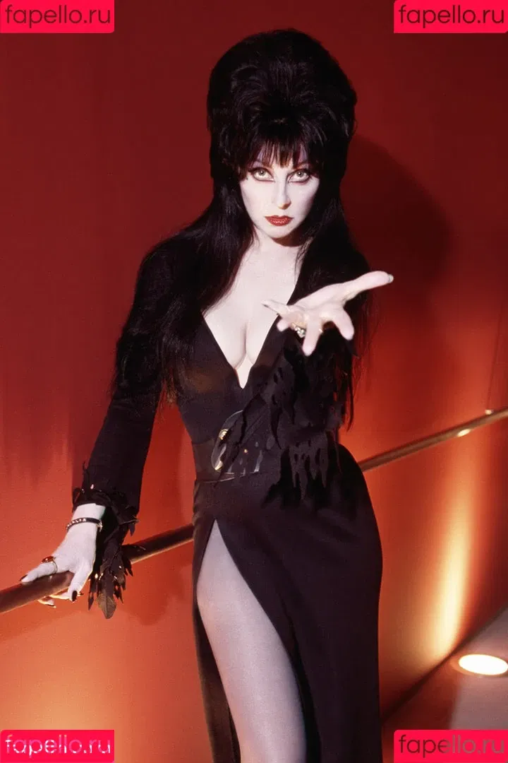 Cassandra Peterson Onlyfans Photo Gallery 