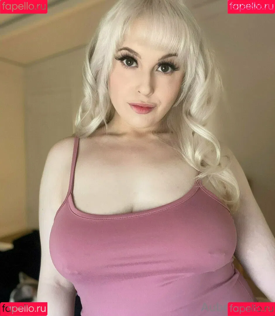 aubreyhazefree Onlyfans Photo Gallery 