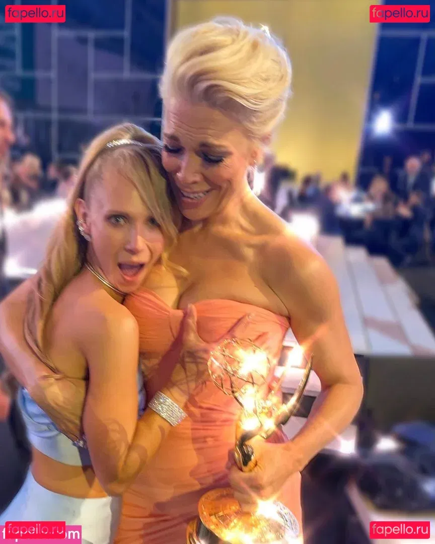 Hannah Waddingham Onlyfans Photo Gallery 