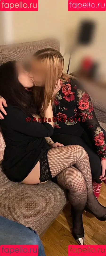 AnitaUKslut4u Onlyfans Photo Gallery 