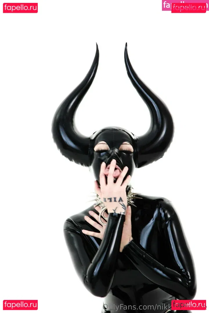 nikkibitez Onlyfans Photo Gallery 