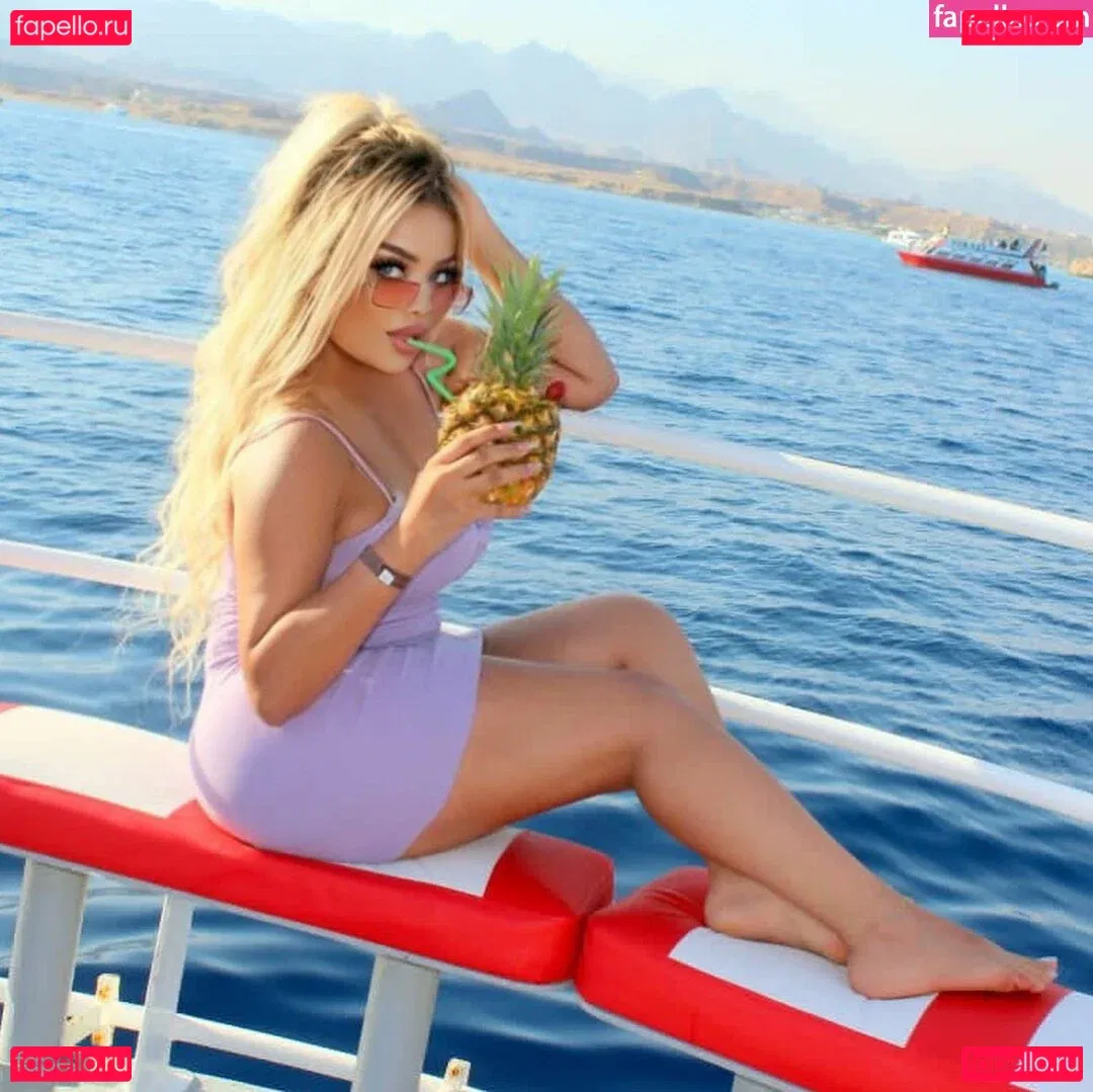 Deli Sana Onlyfans Photo Gallery 